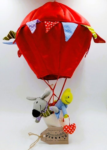Montgolfière avec peluches  